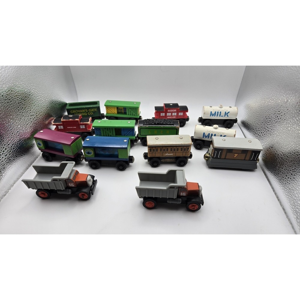 Thomas Wooden Railway Rolling Stock Lot Milk Tankers Aquarium Box Cars 14pc